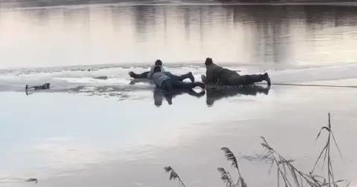 Сделали добро по-тихому: в Харькове разыскивают смельчаков, которые спасли тонущего рыбака