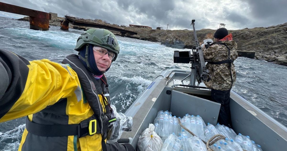 Дмитро Комаров у проєкті "Світ навиворіт"