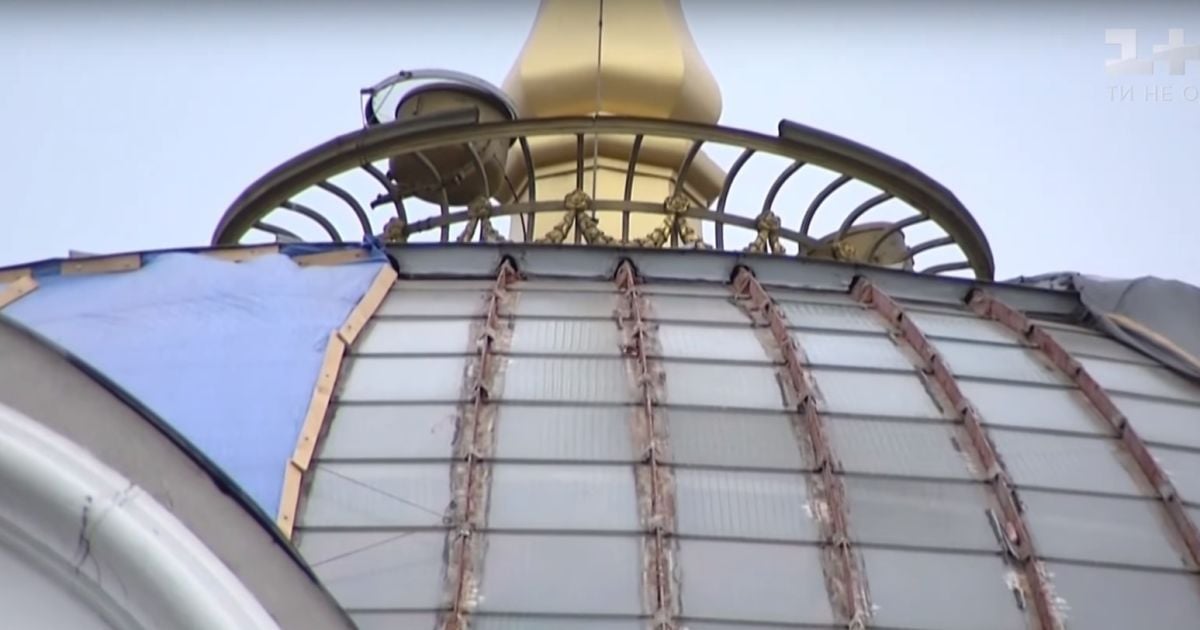 Над Верховной Радой за 200 тысяч долларов ремонтируют купол