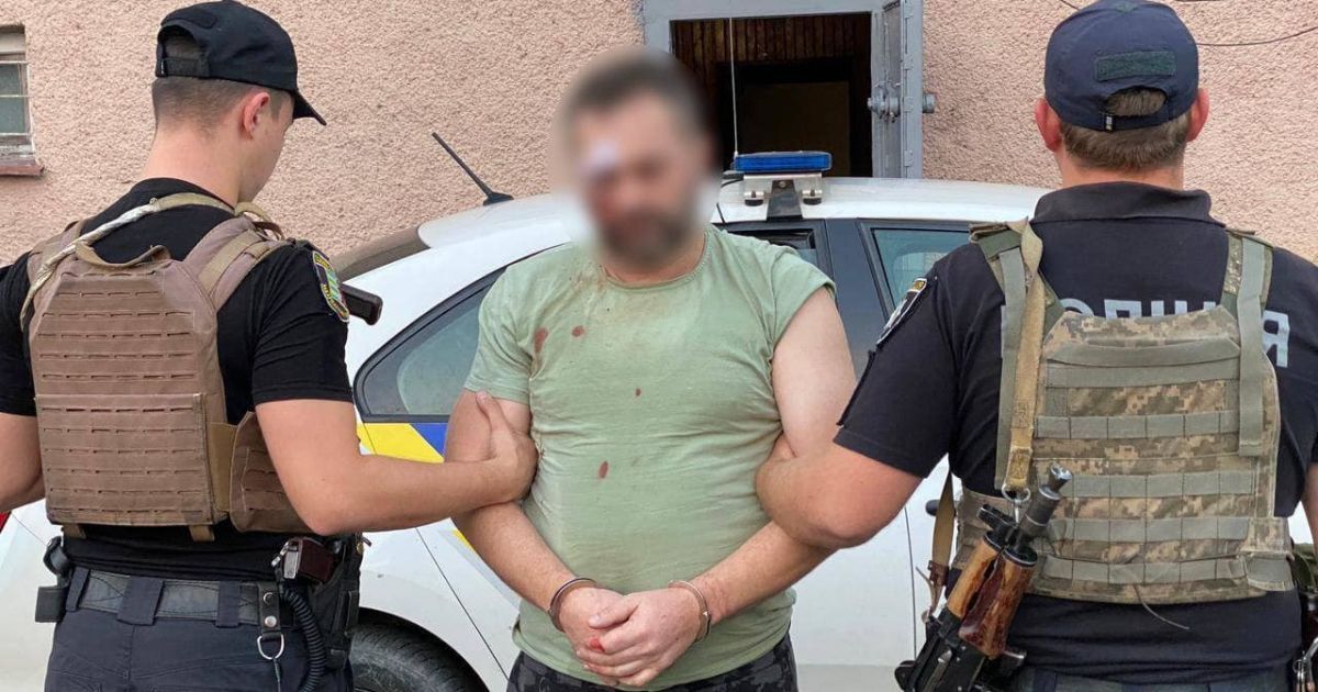 Водитель совершил наезд на ребенка, после чего влетел в забор дома