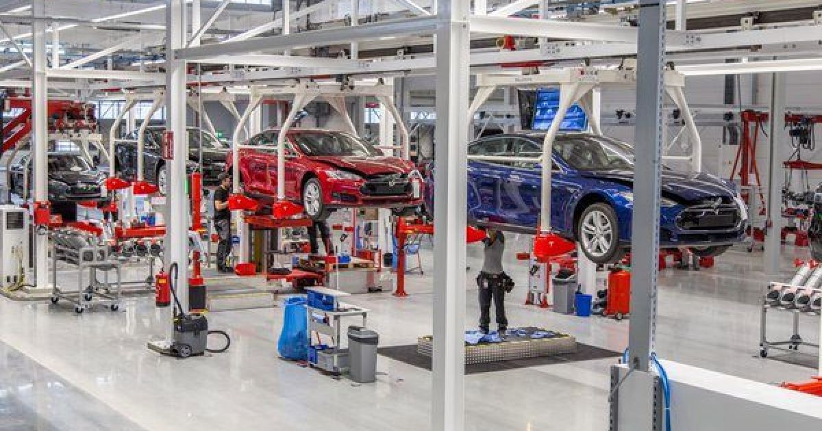 Tesla прекращает производство в одной из стран Европы