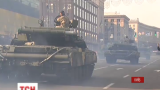 Військовий оркестр, танки і БТР: на Хрещатику триває репетиція параду до Дня незалежності України