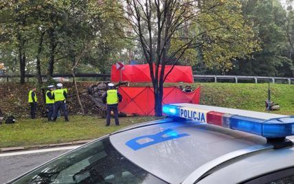 Автомобиль смяло, как консервную банку, тела вырезали: в Польше в жуткой ДТП погибли молодые украинцы