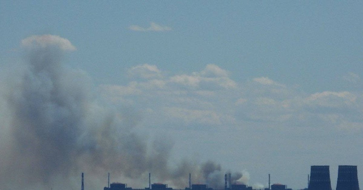 Дим на ЗАЕС. Фото: @other_nikopol