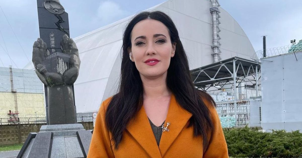 Соломія Вітвіцька передала військовим речі, які придбали після продажу золотої паралімпійської медалі Сергія Ємельянова