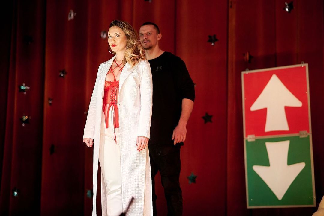 Анна Саливанчук и Тарас Цымбалюк в спектакле 