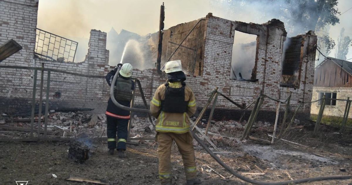 Окупанти вдарили на Харківщині по будівлі навчального закладу (фото)