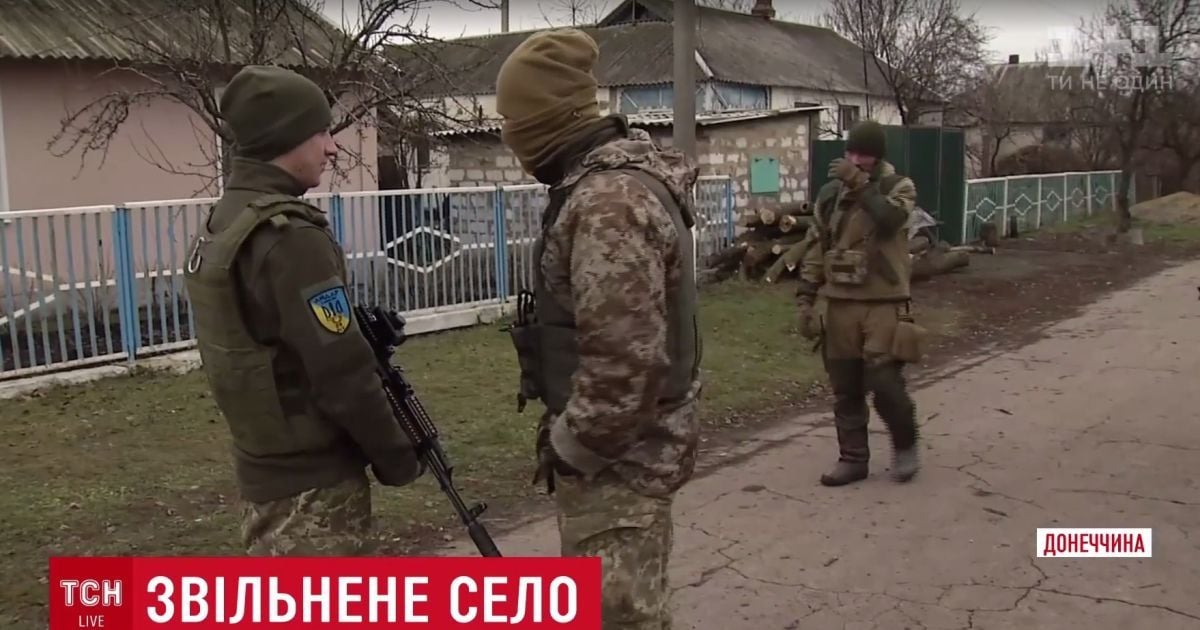 Жителі звільнених сіл Донеччини заперечили пропаганду терористів про "паспорти" так званої "ДНР"