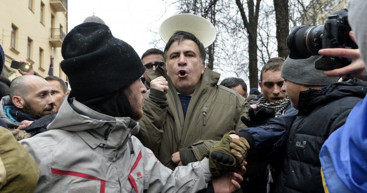 "Уникли крайніх силових дій і крові": Луценко прокоментував затримання Саакашвілі