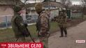 Журналісти ТСН потрапили під обстріл бойовиків біля звільненого Травневого