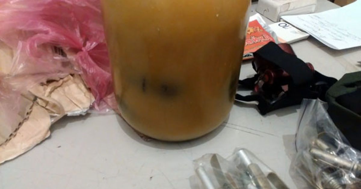 банка з медом та гранатами / © ГУ Национальной полиции в Донецкой области