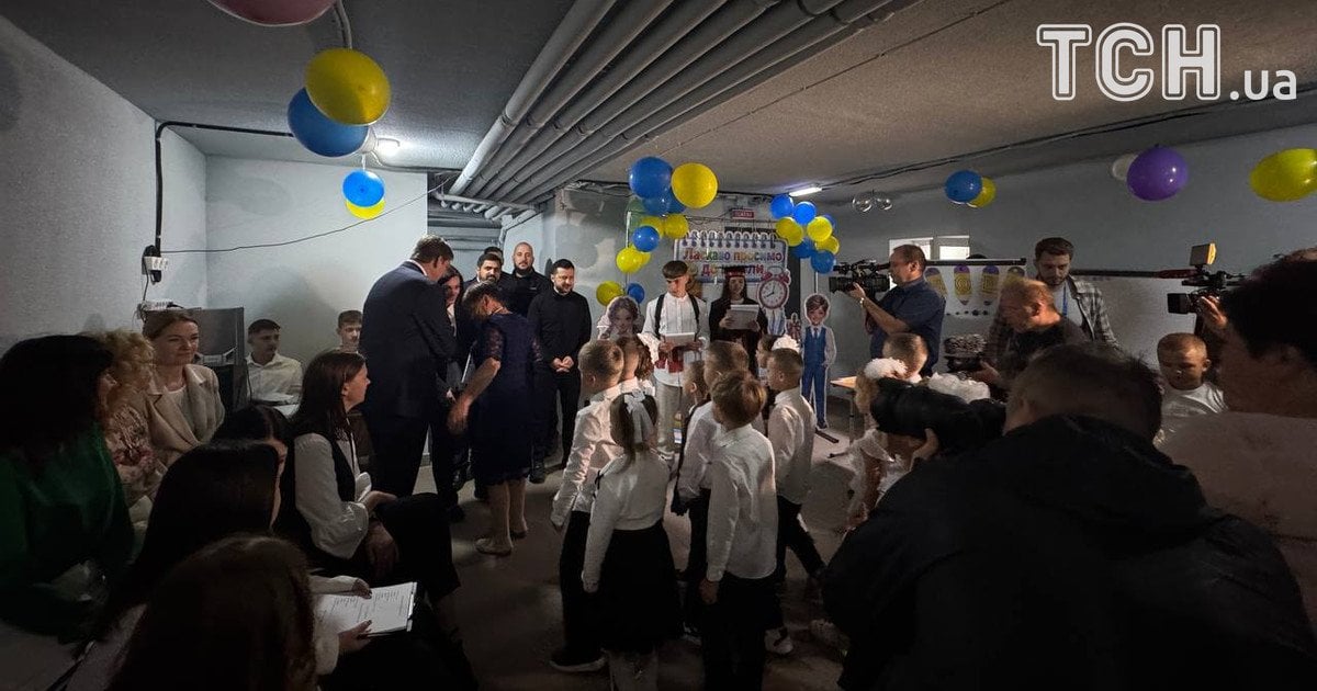 Володимир Зеленський у ліцеї на Київщині