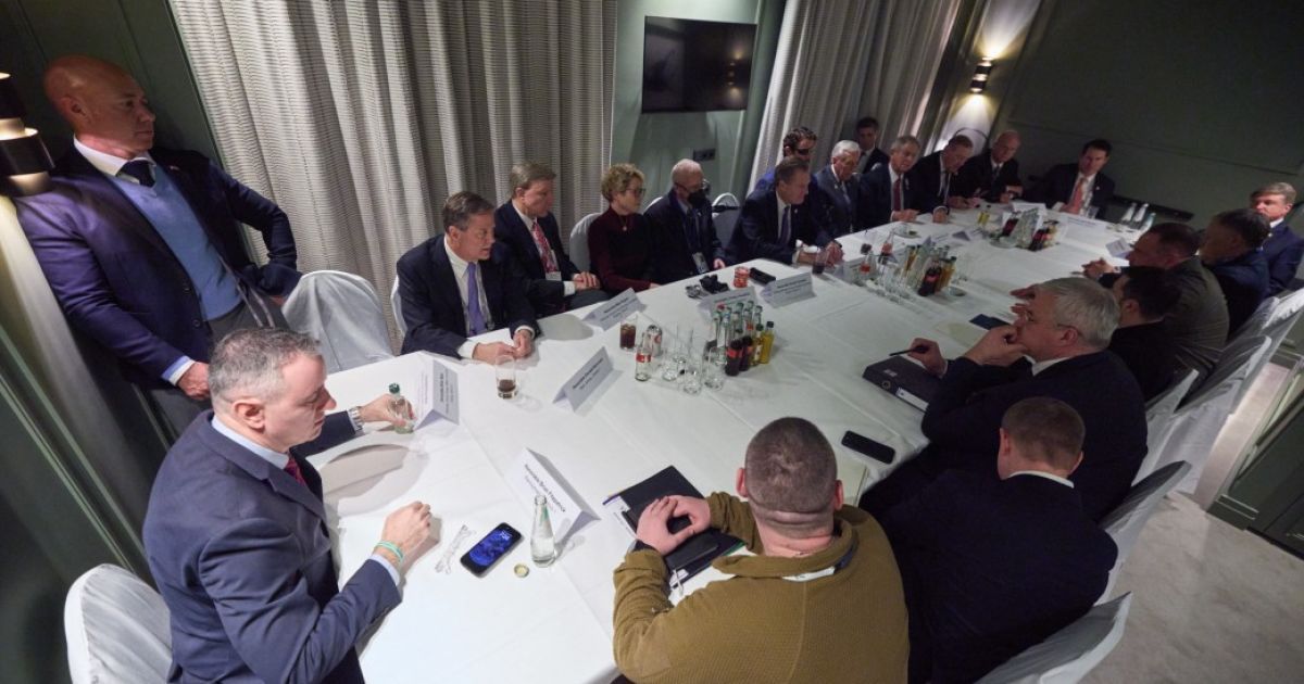 Президент України Володимир Зеленський розповів членам Палати представників Конгресу США про важливість продовження оборонної допомоги Україні
