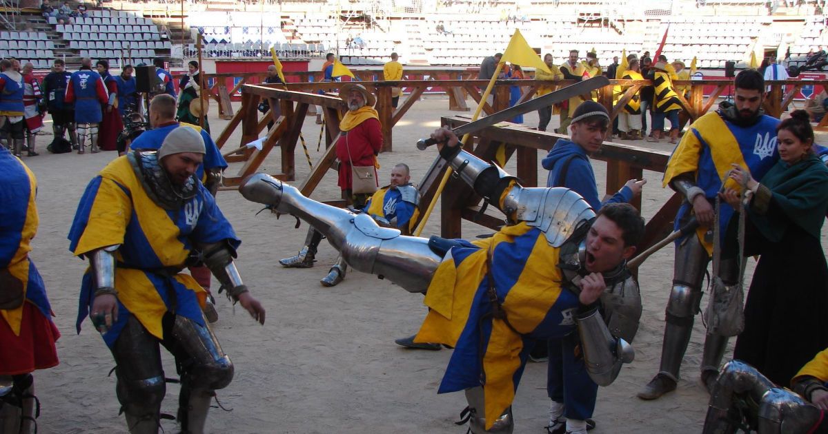Українська збірна перемогла на світових змаганнях з історичного середньовічного бою