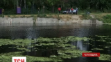 На Чернігівщині річку Остер забруднює невідома речовина