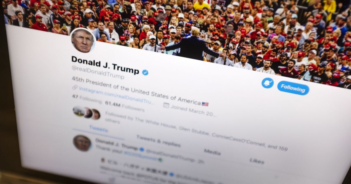 Боротьба з другом: як Трамп посварився зі своїм улюбленим Twitter