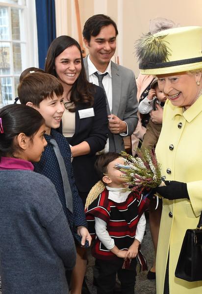 Королева Єлизавета II в коледжі Гуденаф / © Getty Images