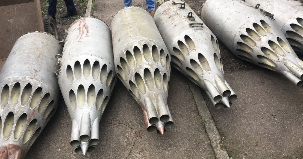 На Київщині викрили схованку авіаційного озброєння, яке збирались нелегально відправити до Африки