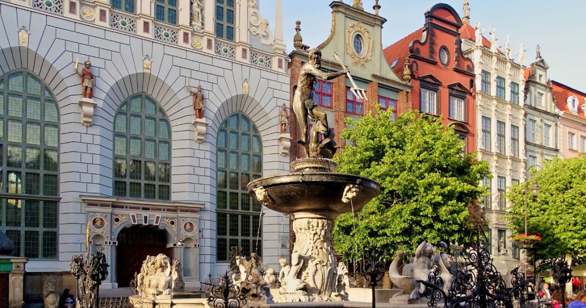 ПМЖ в Польше: тысячи украинцев смогут стать резидентами страны