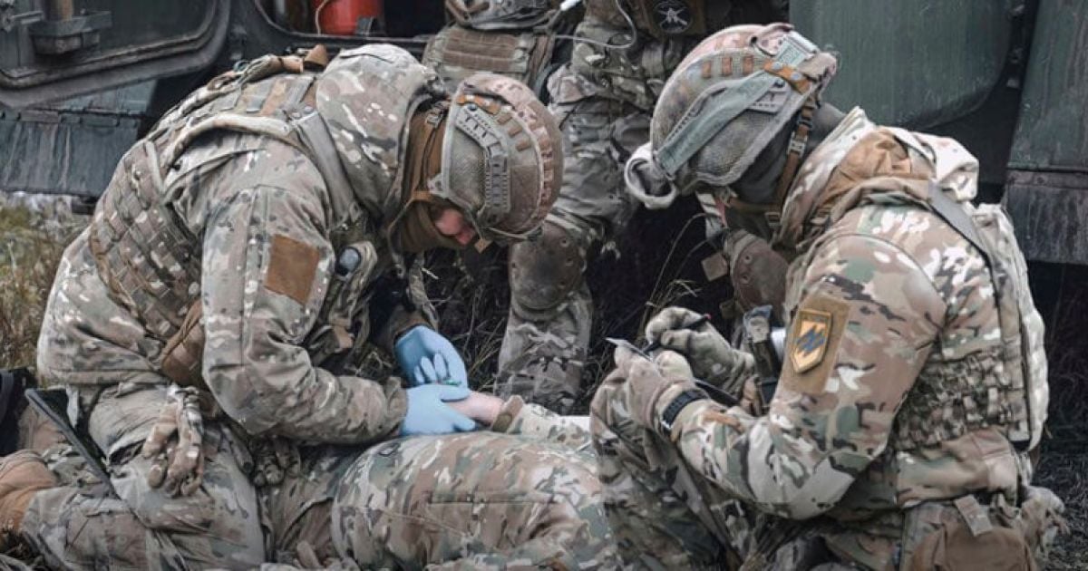 Домедична допомога / Фото: azov.org.ua