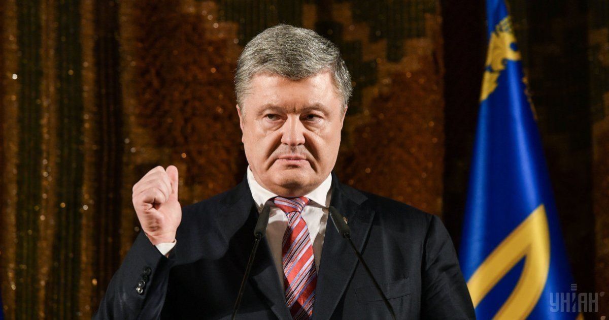 Порошенко объяснил, почему с бедностью начали бороться за месяц до выборов