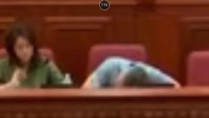 Заместитель Кличко уснул на сессии Киевсовета