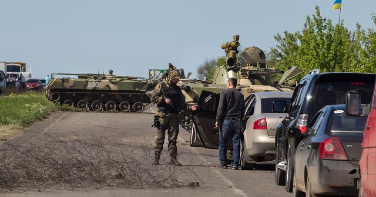 На Луганщине бойцы АТО застрелили мужчину с казачьими шевронами
