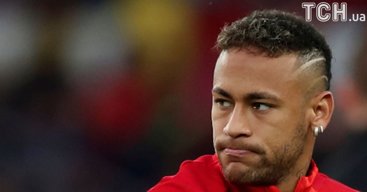 Неймар попросил УЕФА исключить "Барселону" из Лиги чемпионов