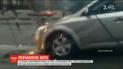 На окраине Киева электроопора разгромила автомобиль