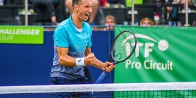 Украинец Стаховский сделал эмоциональное фото с легендой тенниса на тренировке перед Wimbledon