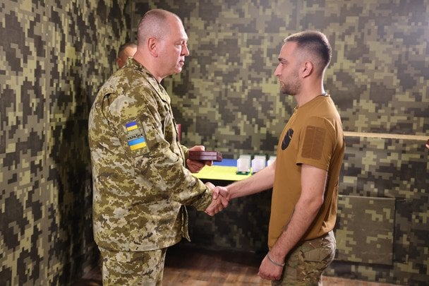 Глава Госпогранслужбы Сергей Дейнеко: "Украинцев невозможно поставить на колени, пока есть такие воины"