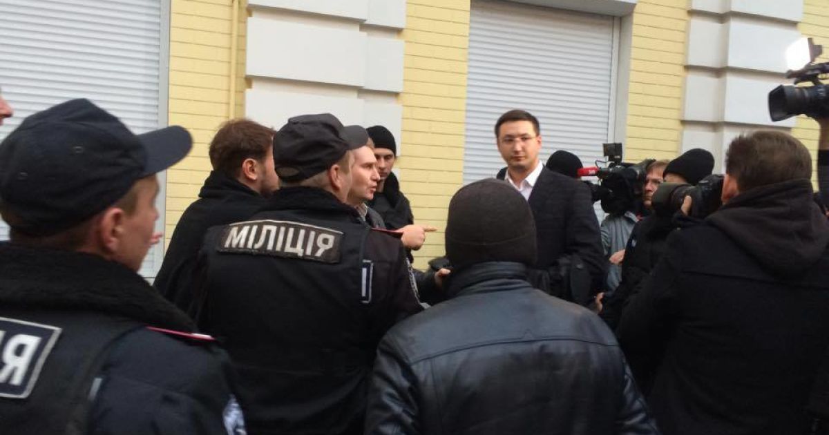 По каким причинам Голинченко повезли в райотдел, не сообщается