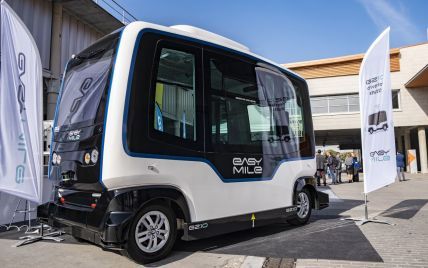 В Европе разрешили использовать автономный автобус на дорогах общего пользования