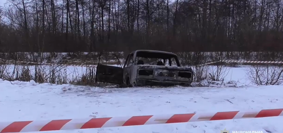 Загадкова смерть: у Сумській області біля річки спалахнув автомобіль, всередині знайшли тіло людини