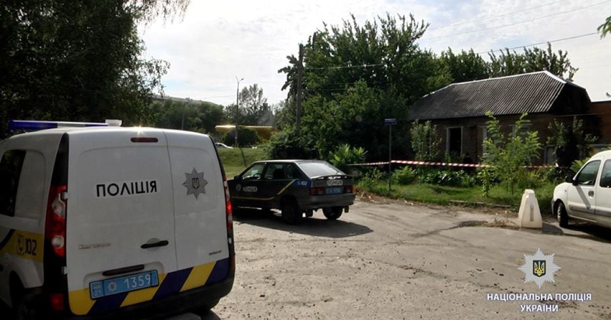 У Харкові чоловік жорстоко розправився з літньою парою та підпалив будинок заради тисячі грн та їжі