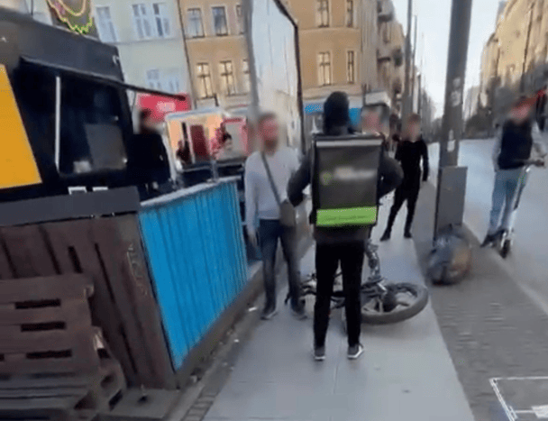 Скриншот з відео конфлікту