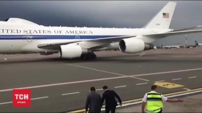 У «Борисполі» приземлився літак міністра оборони США
