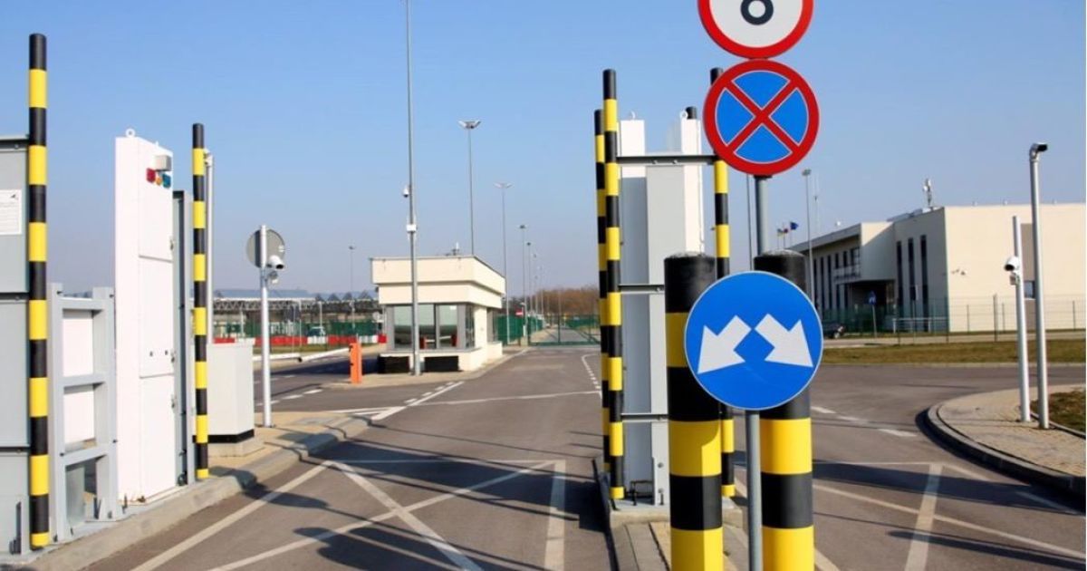 Україна та Польща домовились збільшити кількість дозволів для українських перевізників