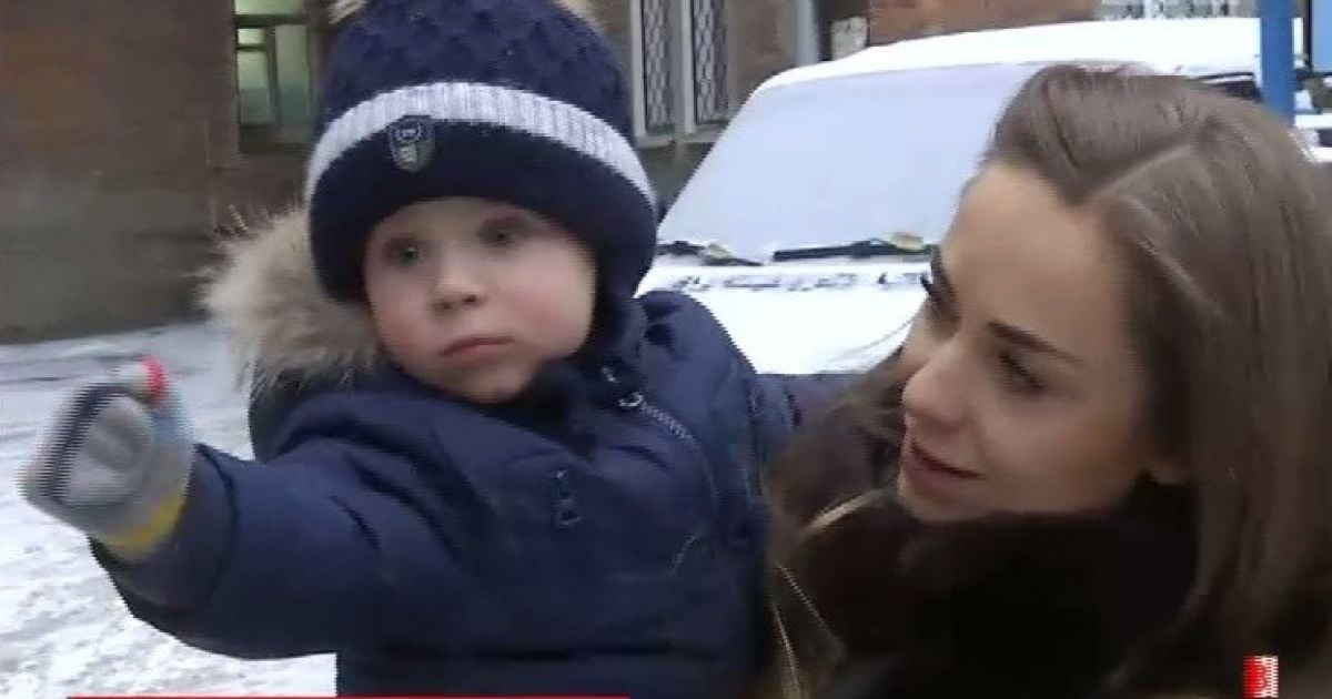 "Идиот", "дебил" и звуки ударов. В Харькове няню поймали за издевательствами над 1,5-летним ребенком
