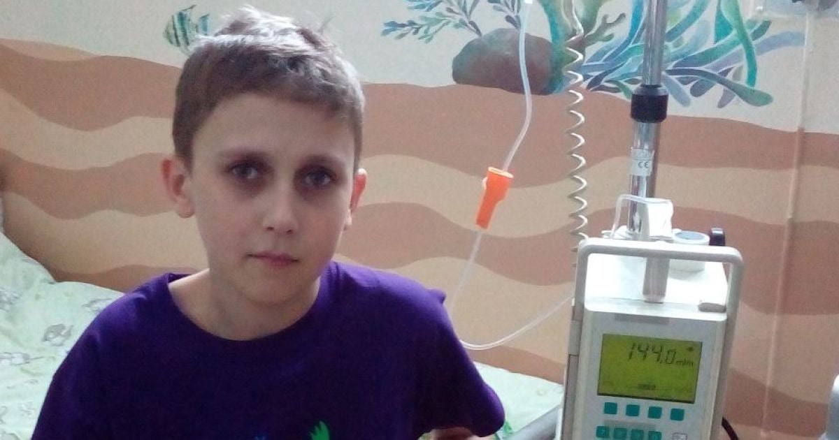Родина Максютів просить допомоги вилікувати сина Давида
