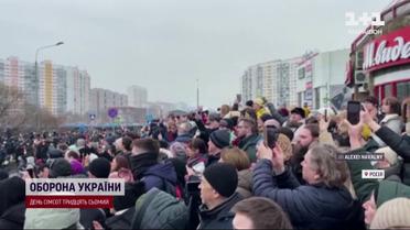 Похороны Навального превращаются в митинг?!