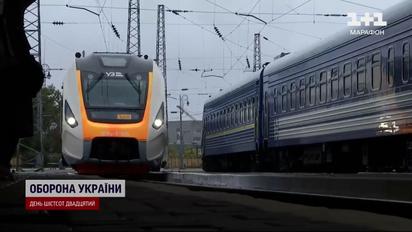 Вивезти усіх і довезти, попри все: європейці заздрять українській залізниці, але є і “але”