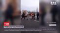 На виїзді з Новоград-Волинського сталася велика аварія – 5 людей зазнали травм