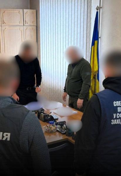 На Закарпатті та Прикарпатті виявили 378 випадків фіктивного оформлення мобілізації та дев’ять незаконних скасувань розшуку