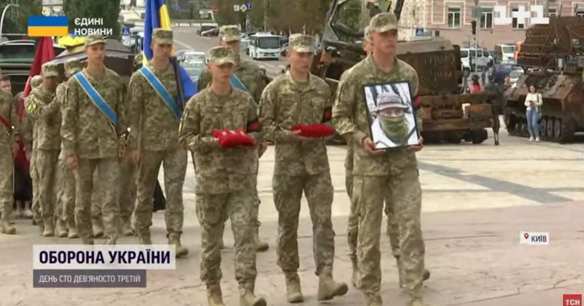 В Украине попрощались с одним из самых эффективных снайпером-разведчиком, личность которого до сих пор держат в тайне