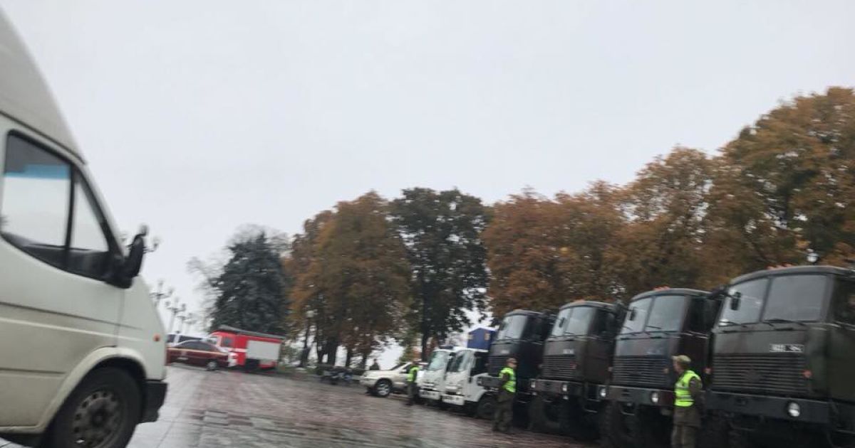 силовики в урядовому кварталі / © facebook/Мустафа Найем