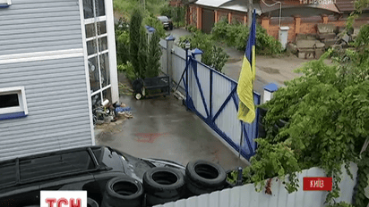 Продовження конфлікту: автомайданівці пікетували будинок екс-начальника ДАІ Олександра Єршова