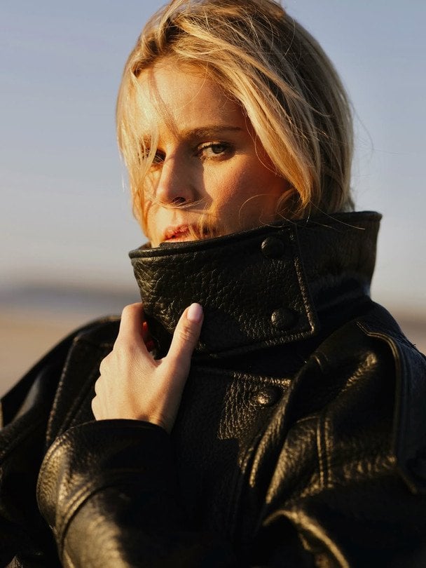 Розлючена Катерина Кузнєцова розповіла про конфлікт із польською прикордонницею: "Вона мене довела"