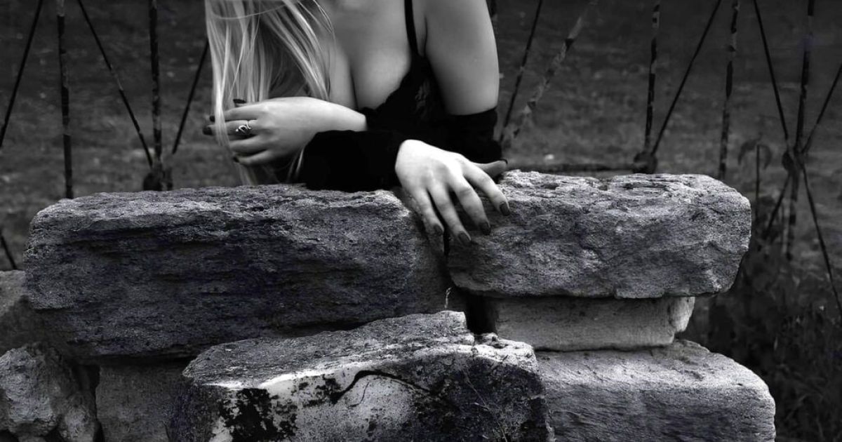 Фотосессия на еврейском кладбище