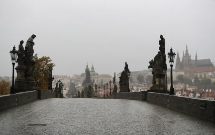Пандемія коронавірусу: у Чехії оголосили локдаун до 3 листопада